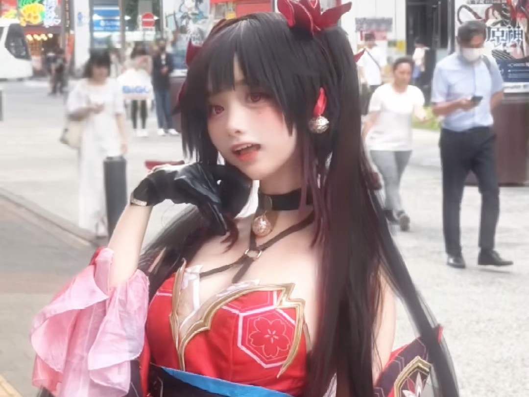 cos花火来秋叶原 结果居然…