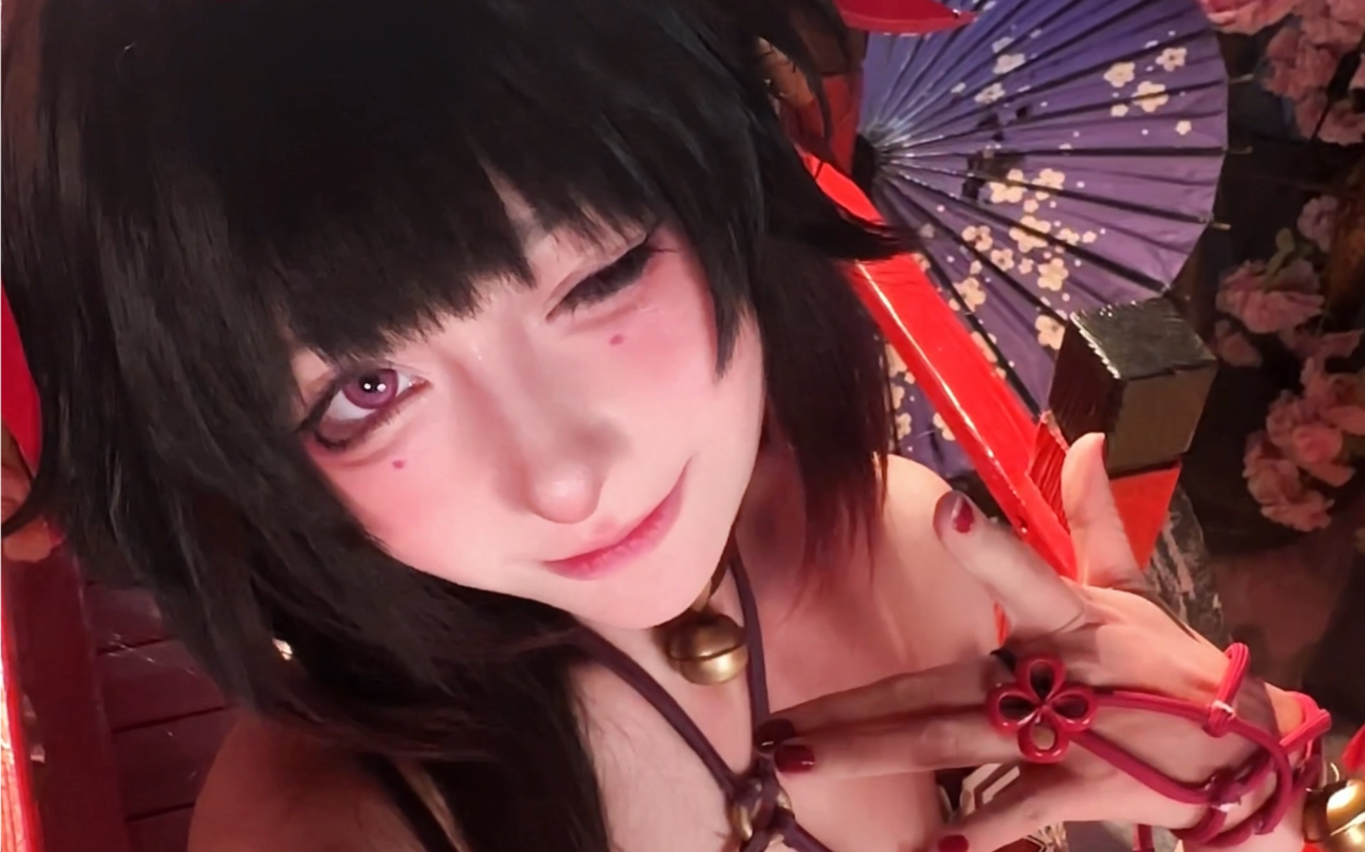 完了，让她抽到真花火了